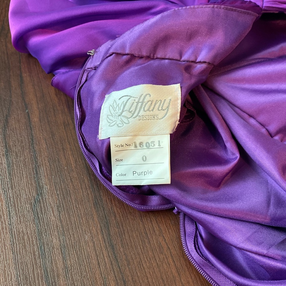 Purple high-low formal dress - Picture 2 of 8